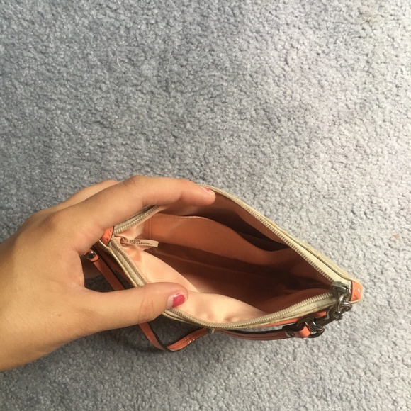 Coach Wristlet - Tan and Coral C Logo Pattern - Picture 3 of 3